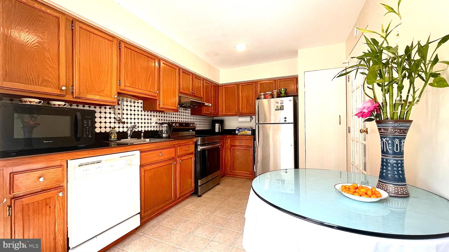 11463 Appledowre Way #5