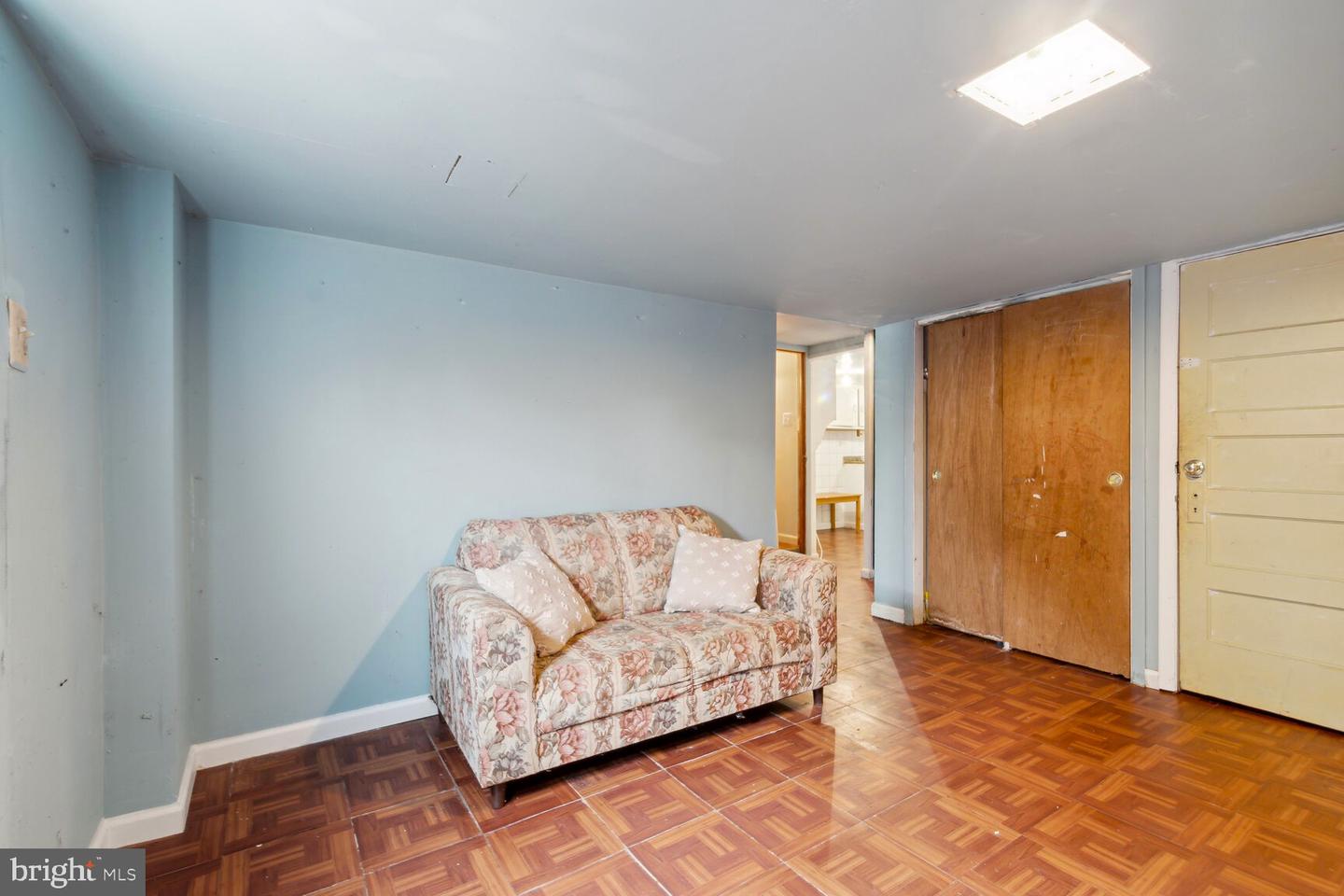 713 Cox Ave