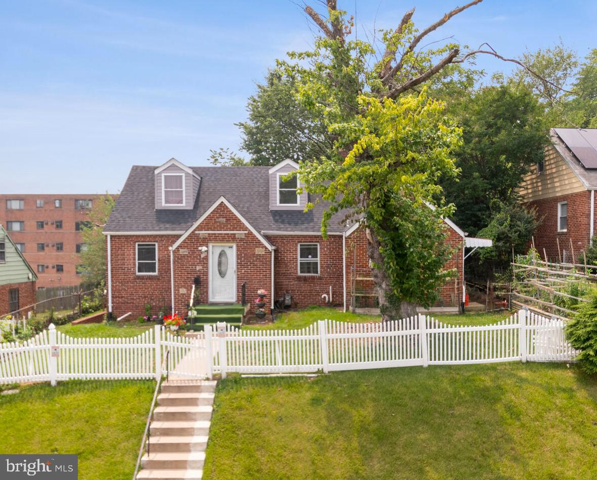 713 Cox Ave