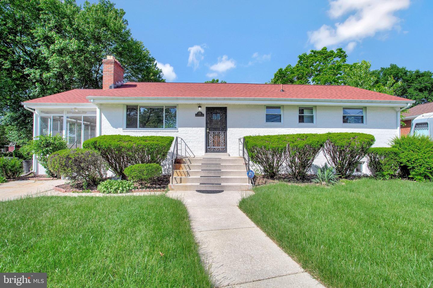 7111 Westchester Dr