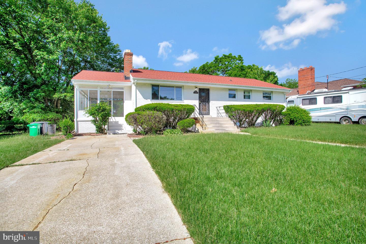 7111 Westchester Dr