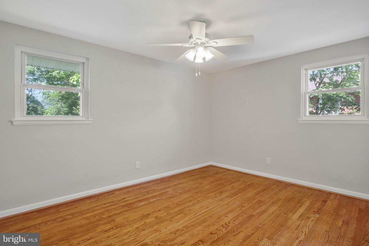 7111 Westchester Dr