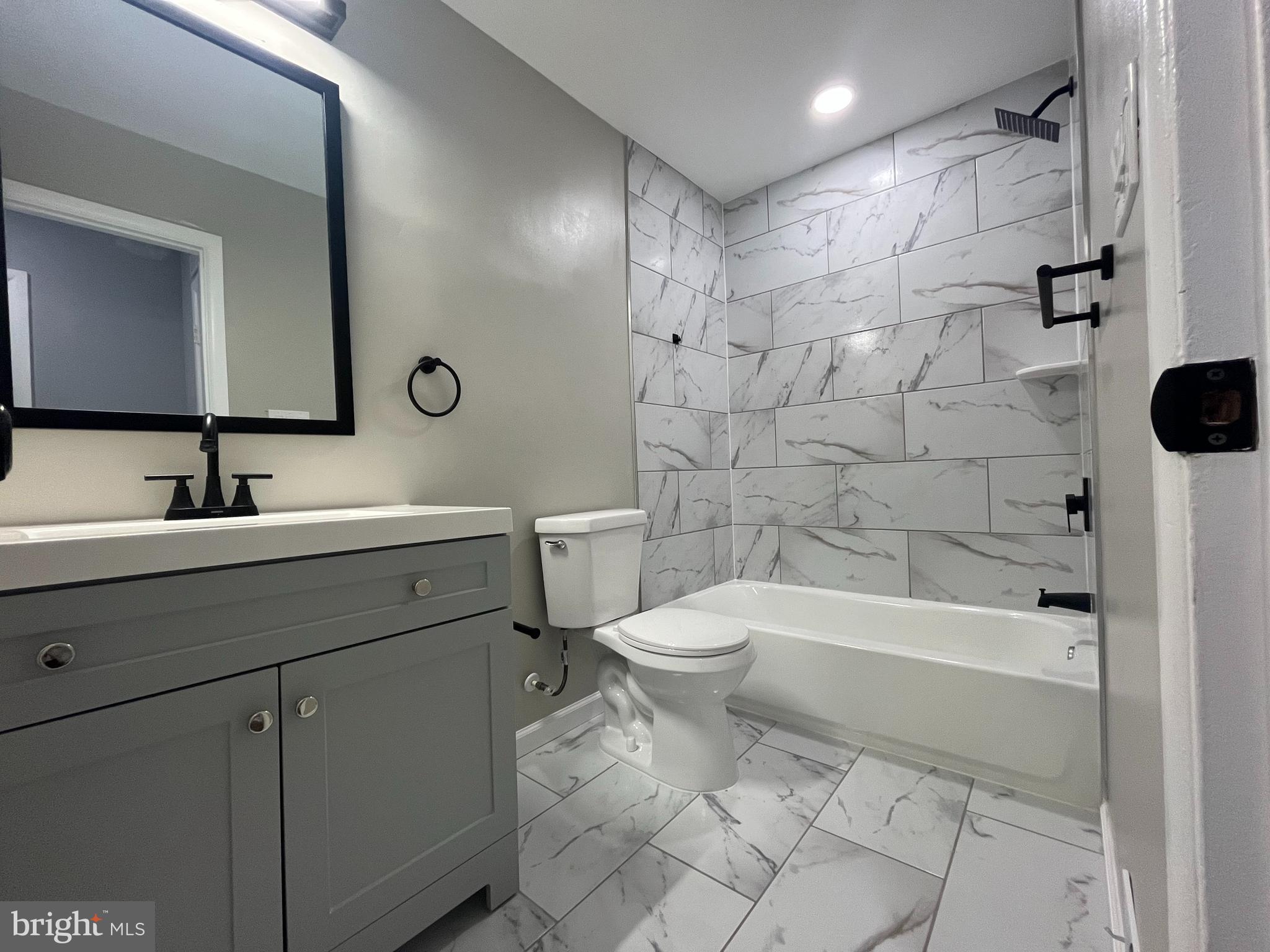 1301 Birchwood Dr