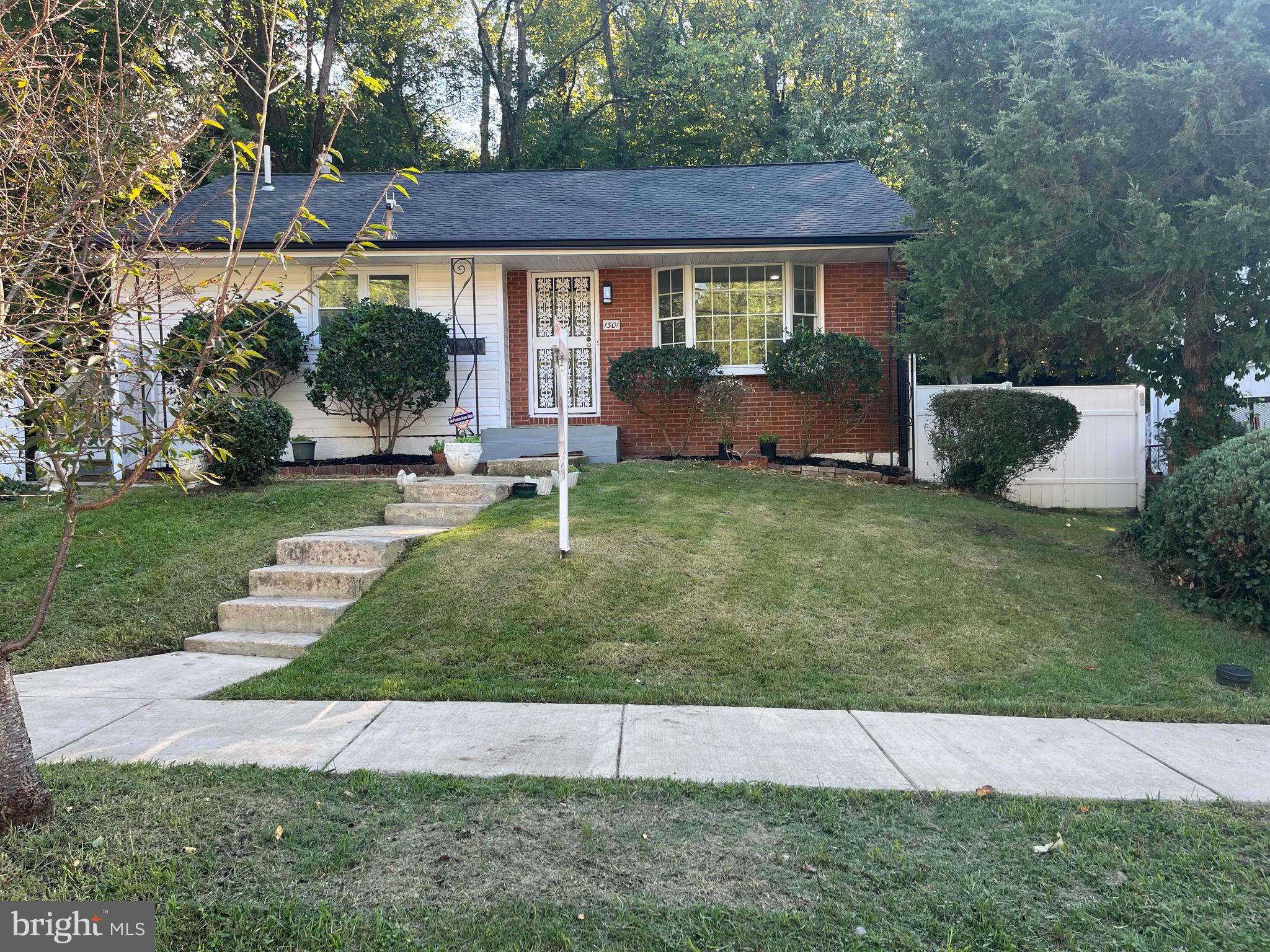 1301 Birchwood Dr