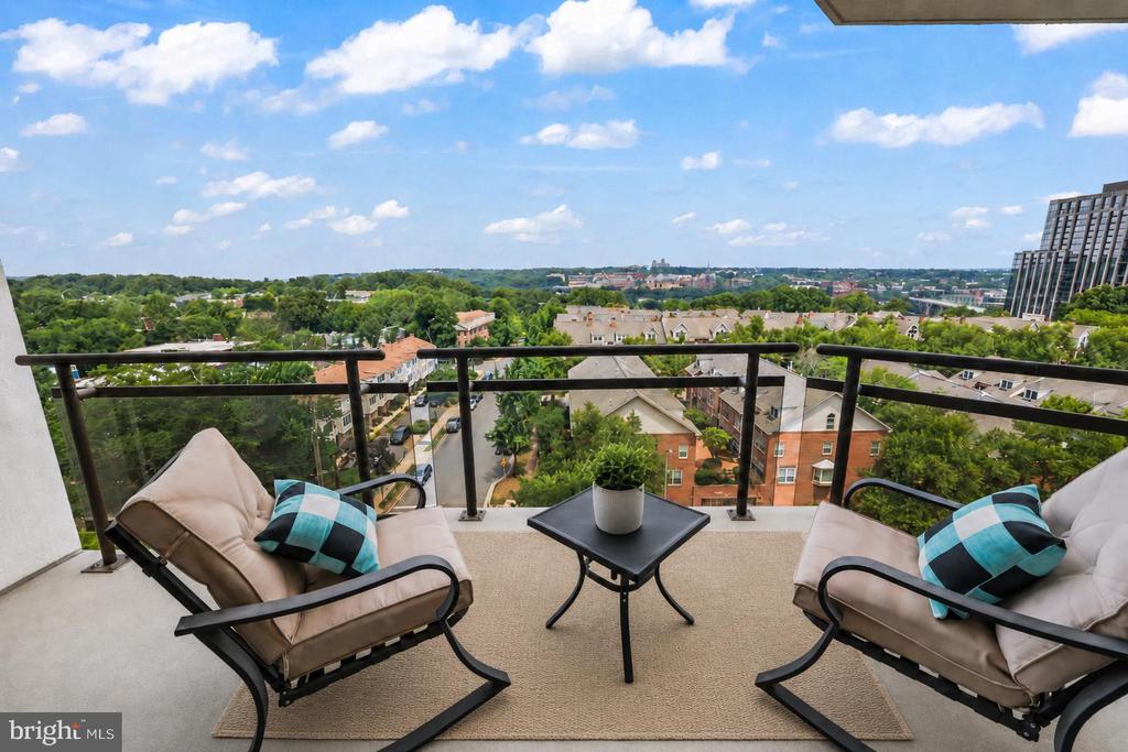 1530 KEY BOULEVARD Unit: 920
