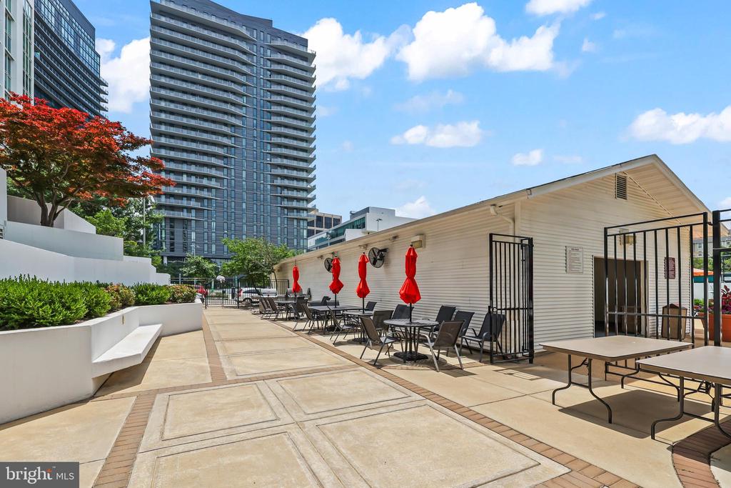 1530 KEY BOULEVARD Unit: 920