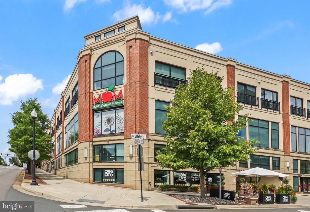 1530 KEY BOULEVARD Unit: 920