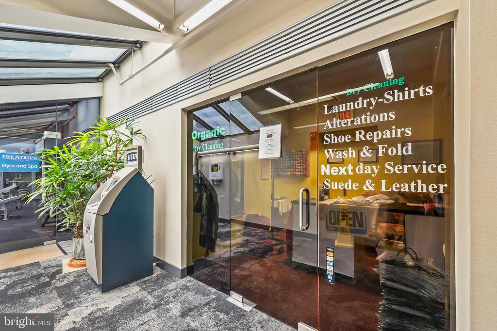 1530 KEY BOULEVARD Unit: 920