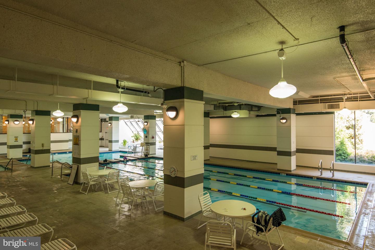 203 Yoakum Pkwy #208