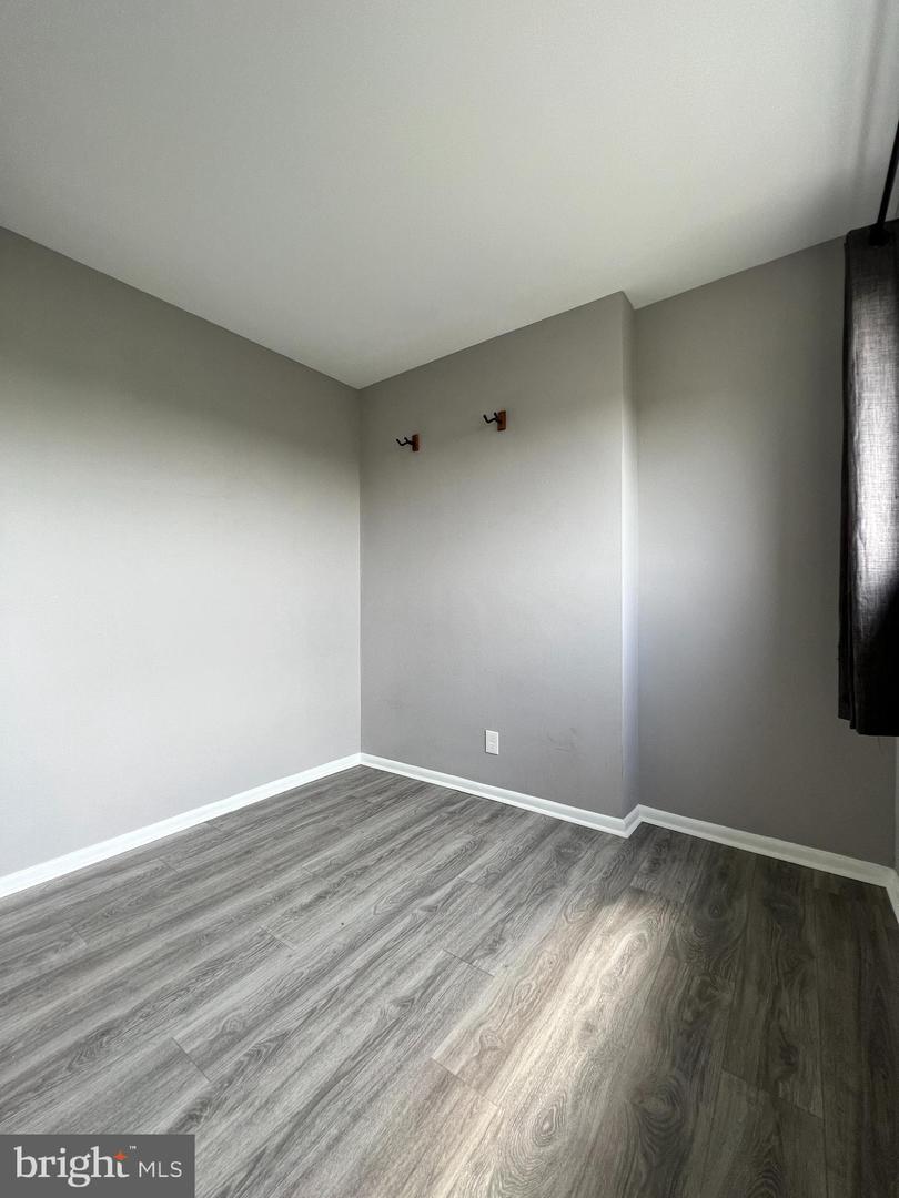 5801 Quantrell Ave #406