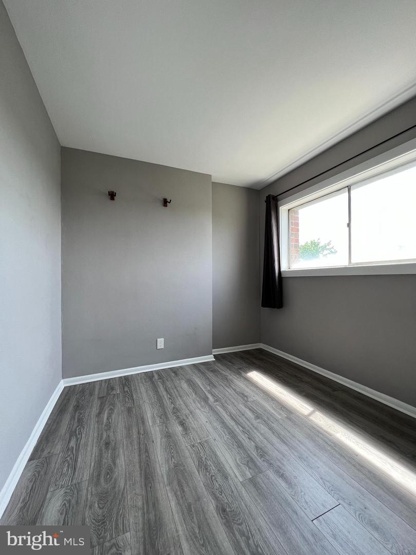 5801 Quantrell Ave #406