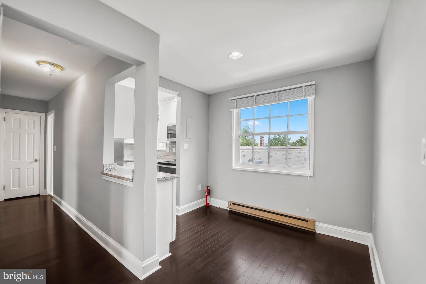 1734 W Abingdon Dr #302