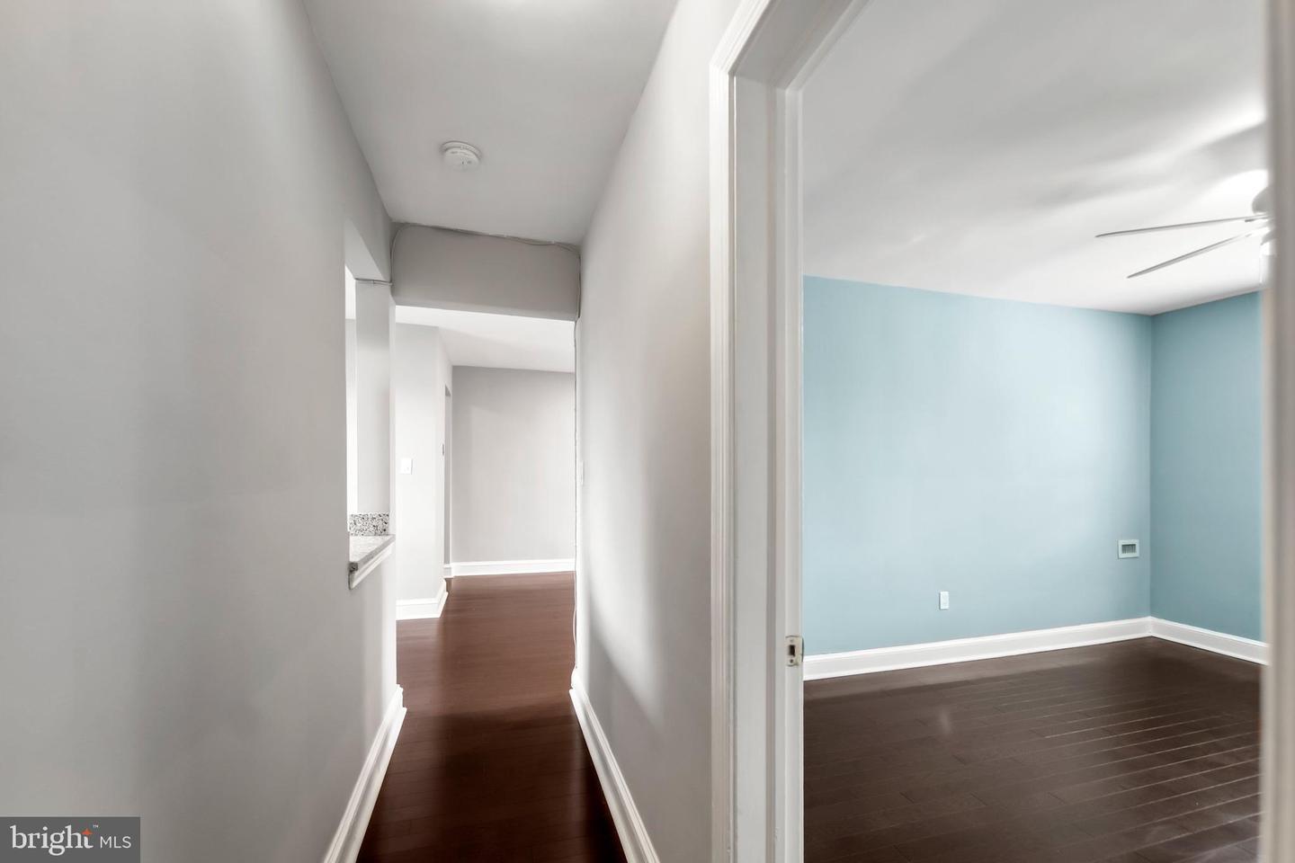 1734 W Abingdon Dr #302