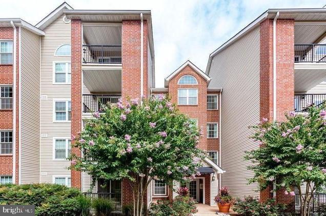 3307 WYNDHAM CIR #3169