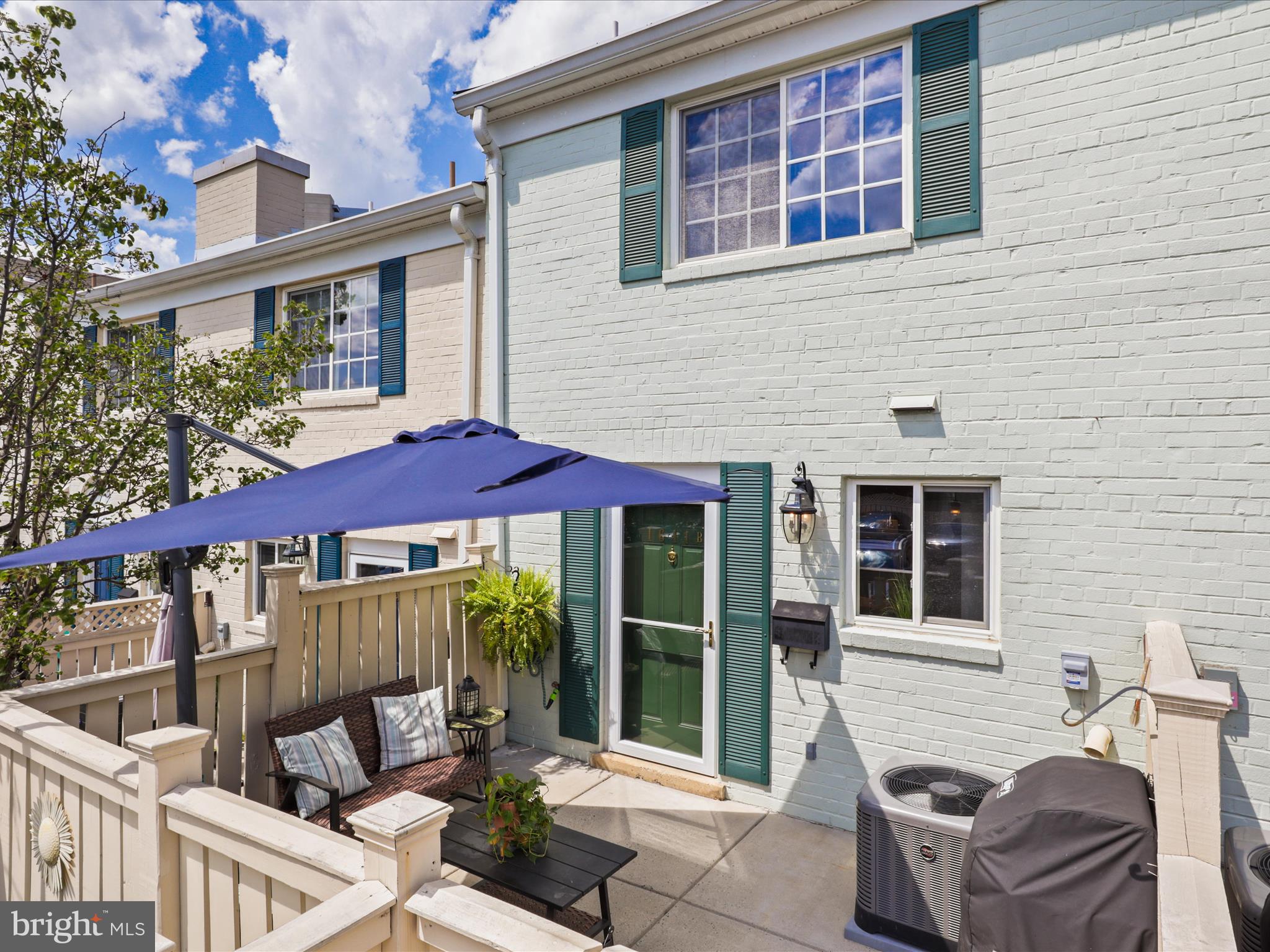 1611-B N van Dorn St
