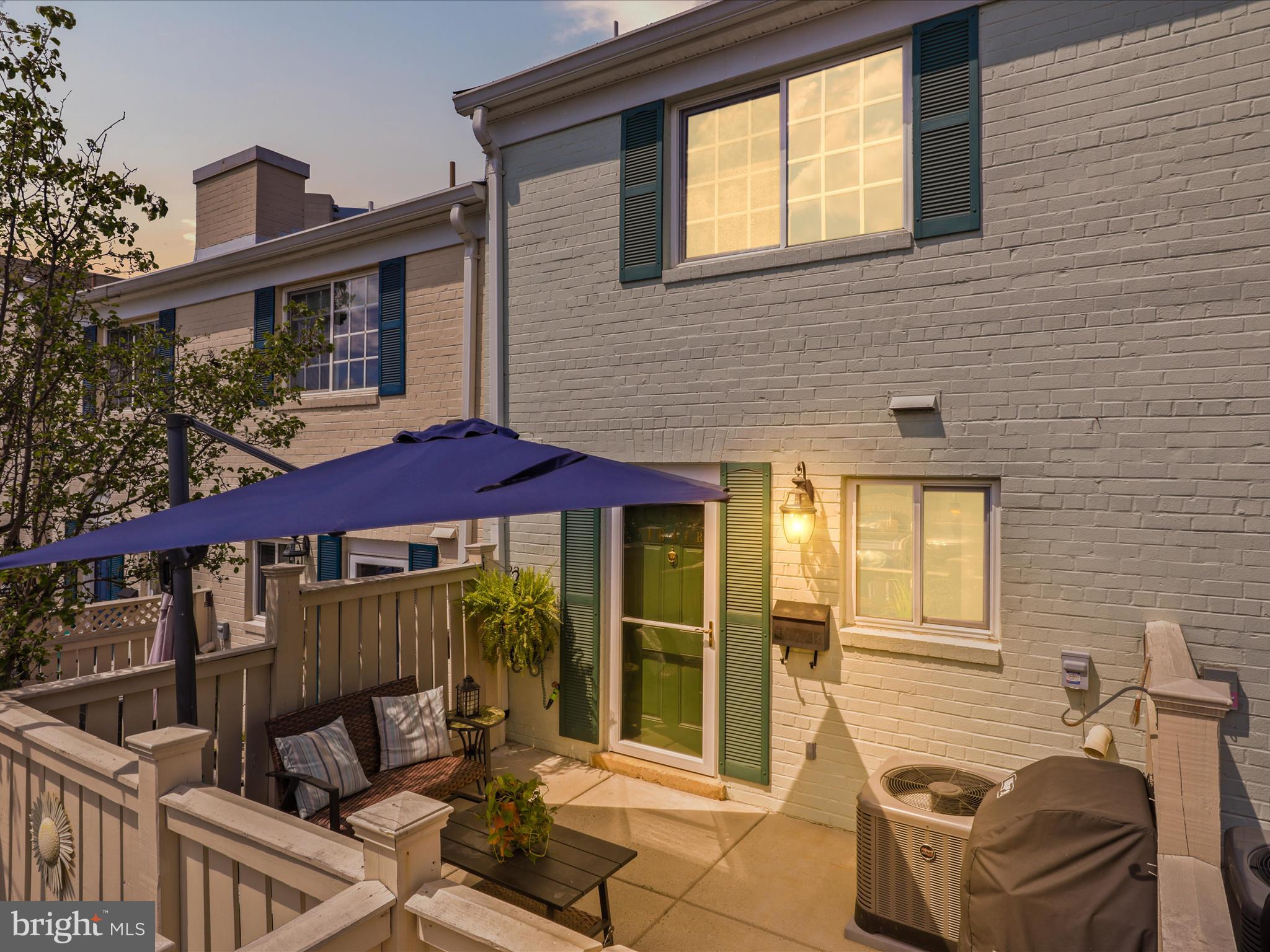 1611-B N van Dorn St