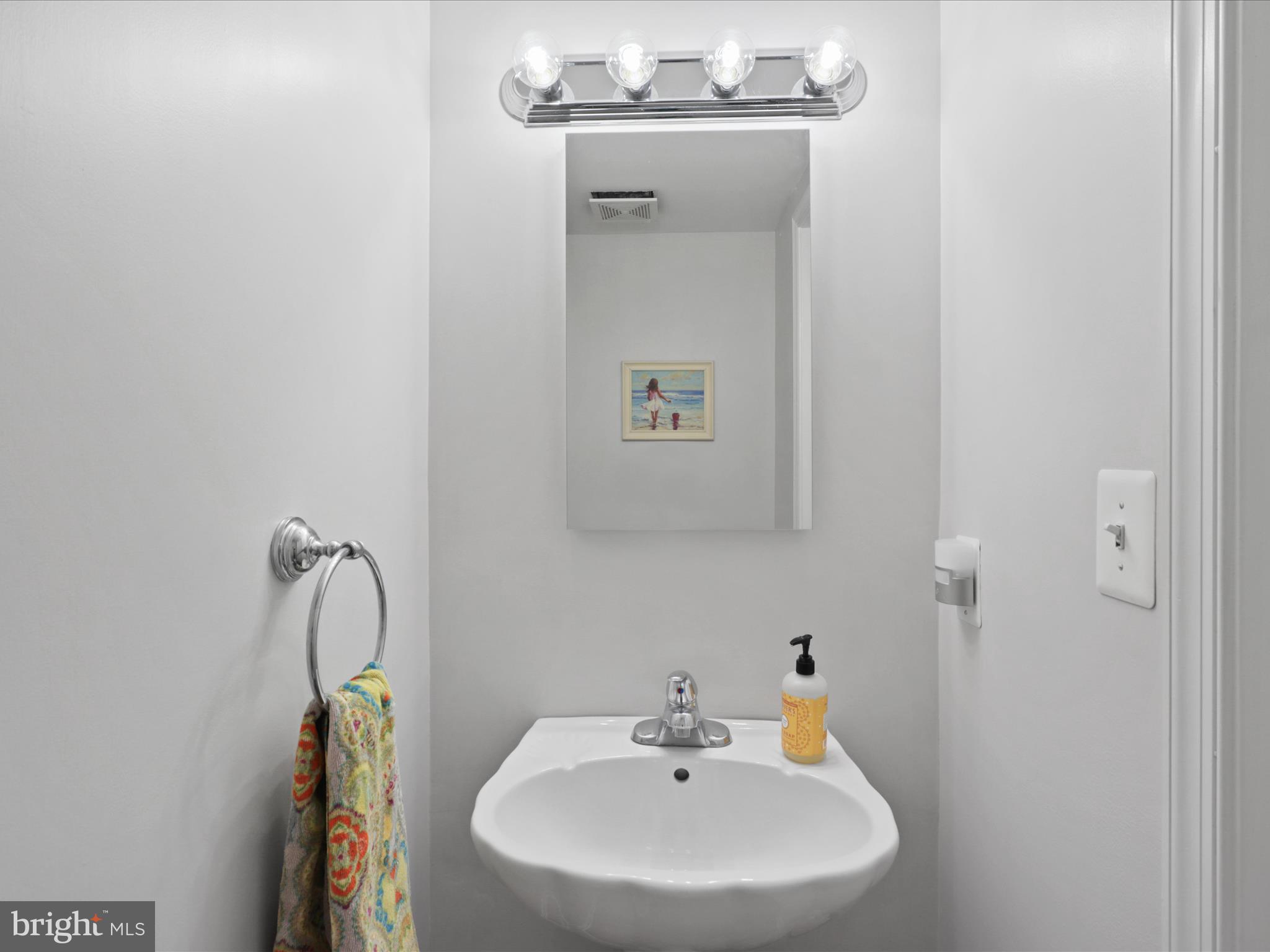 1611-B N van Dorn St