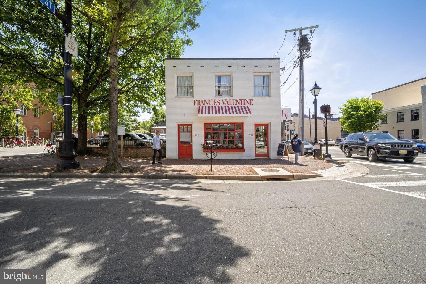 301 N WEST STREET 1