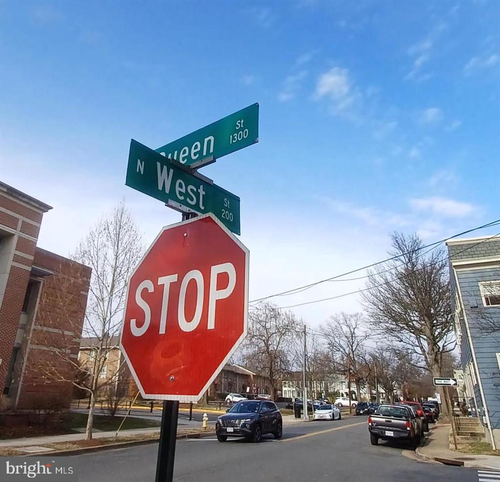 301 N WEST STREET Unit: 1