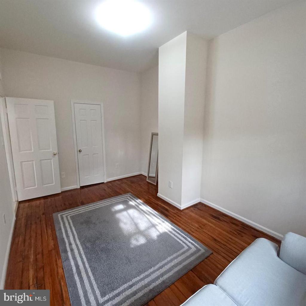 301 N WEST STREET Unit: 1