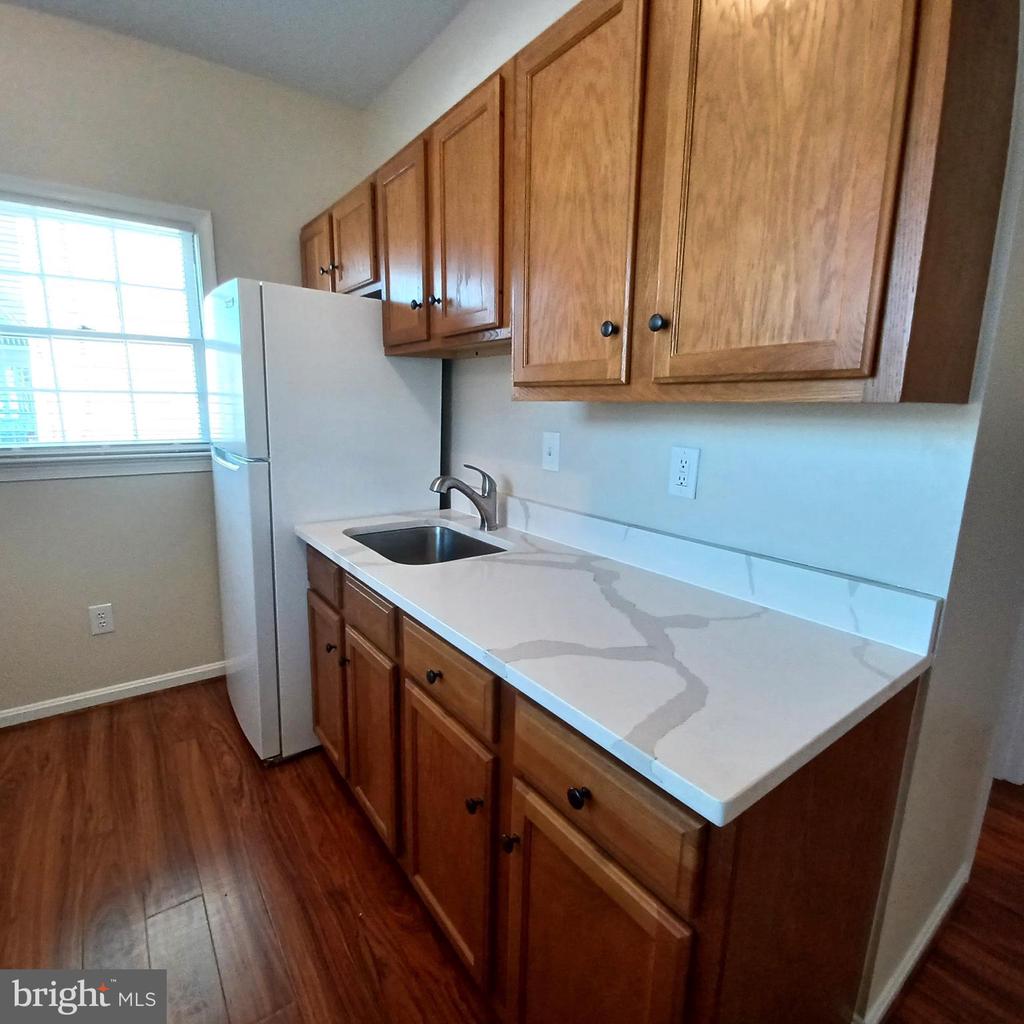301 WEST STREET N Unit: 2