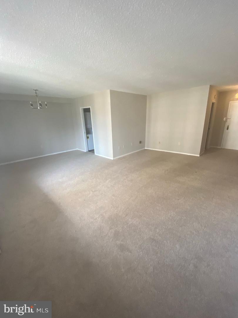 3705 S George Mason Dr #616s