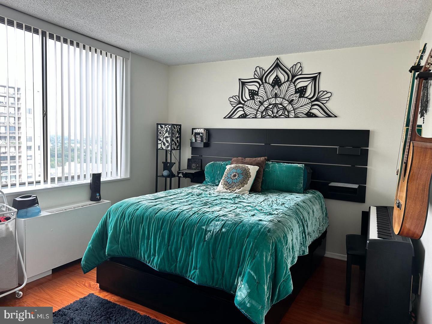 3705 S George Mason Dr #2218s