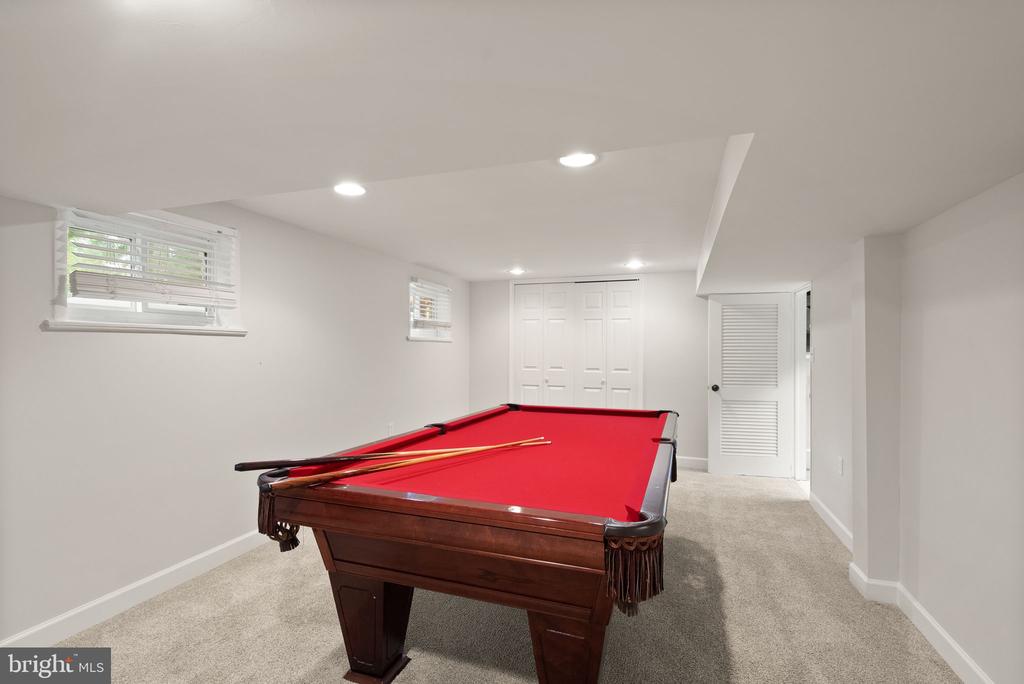 4321 NEPTUNE DRIVE