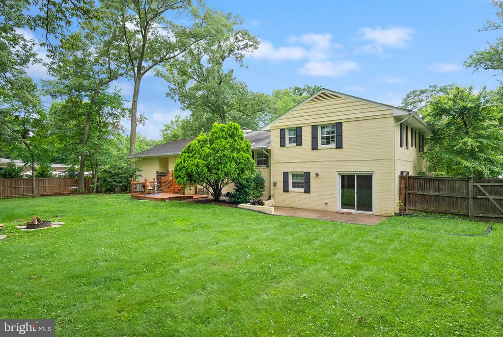 4321 NEPTUNE DRIVE