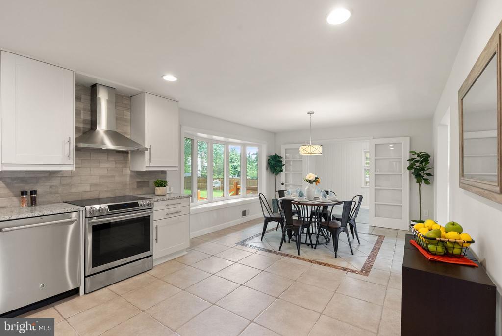 4321 NEPTUNE DRIVE