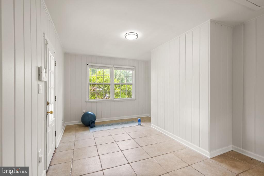 4321 NEPTUNE DRIVE