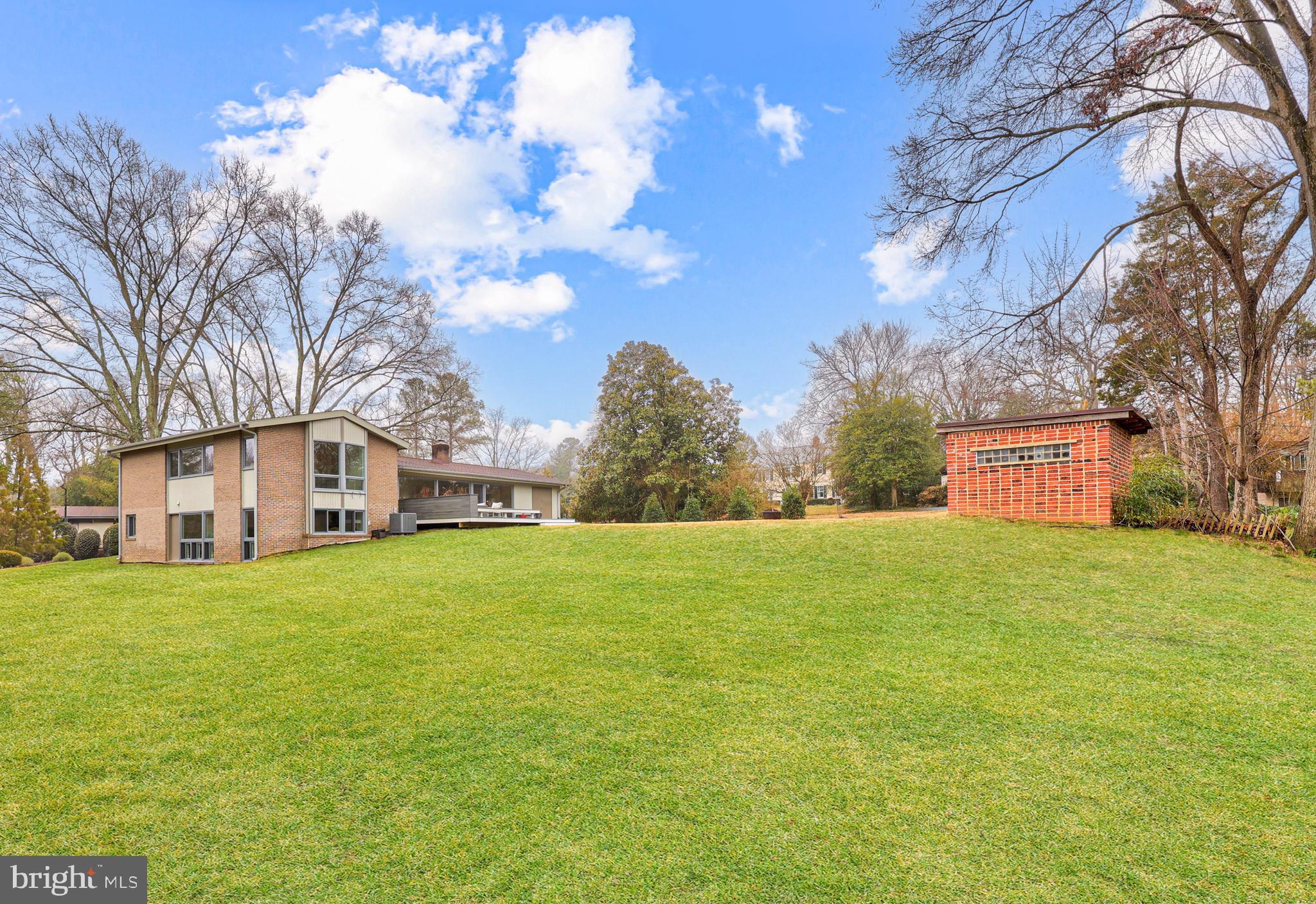 3402 WESSYNTON WAY