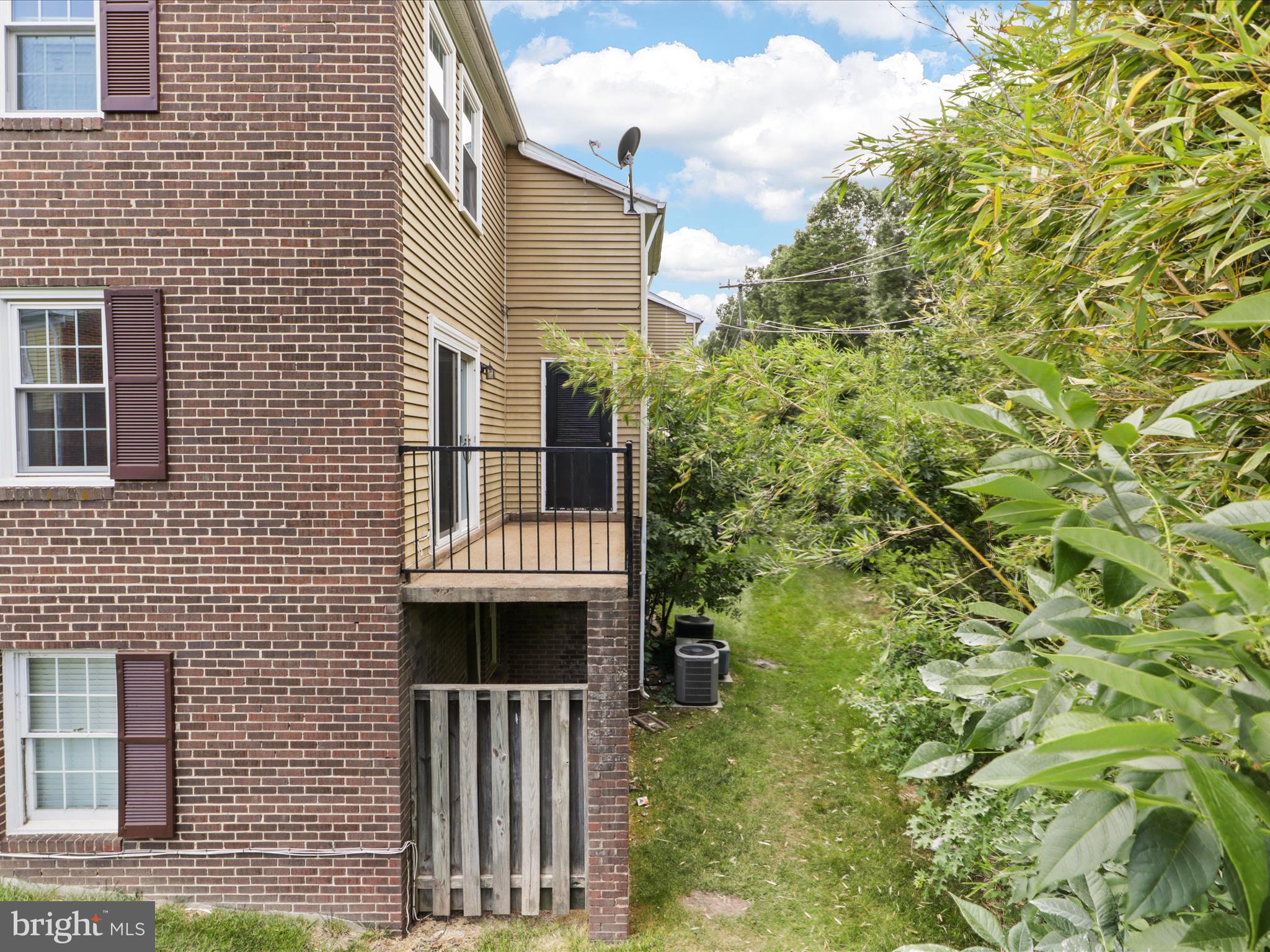 1036-C Brixton Ct