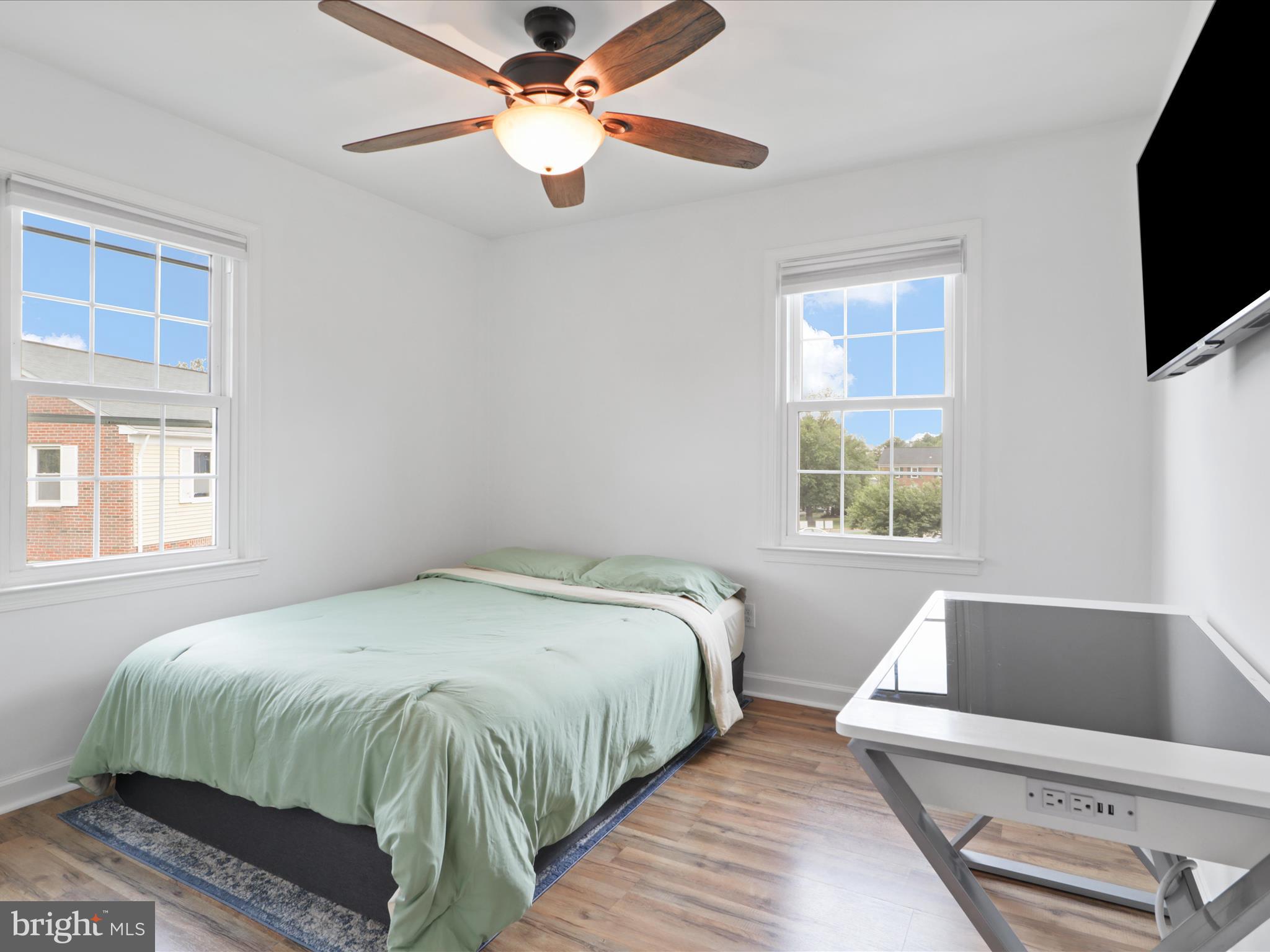 1036-C Brixton Ct