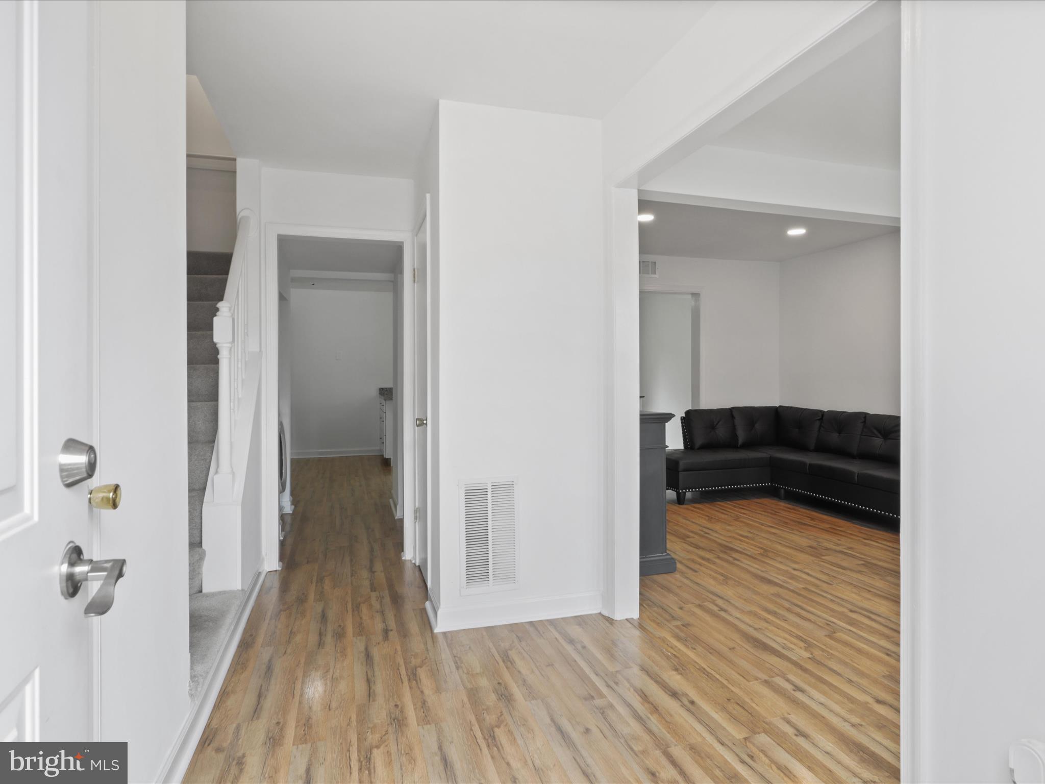 1036-C Brixton Ct