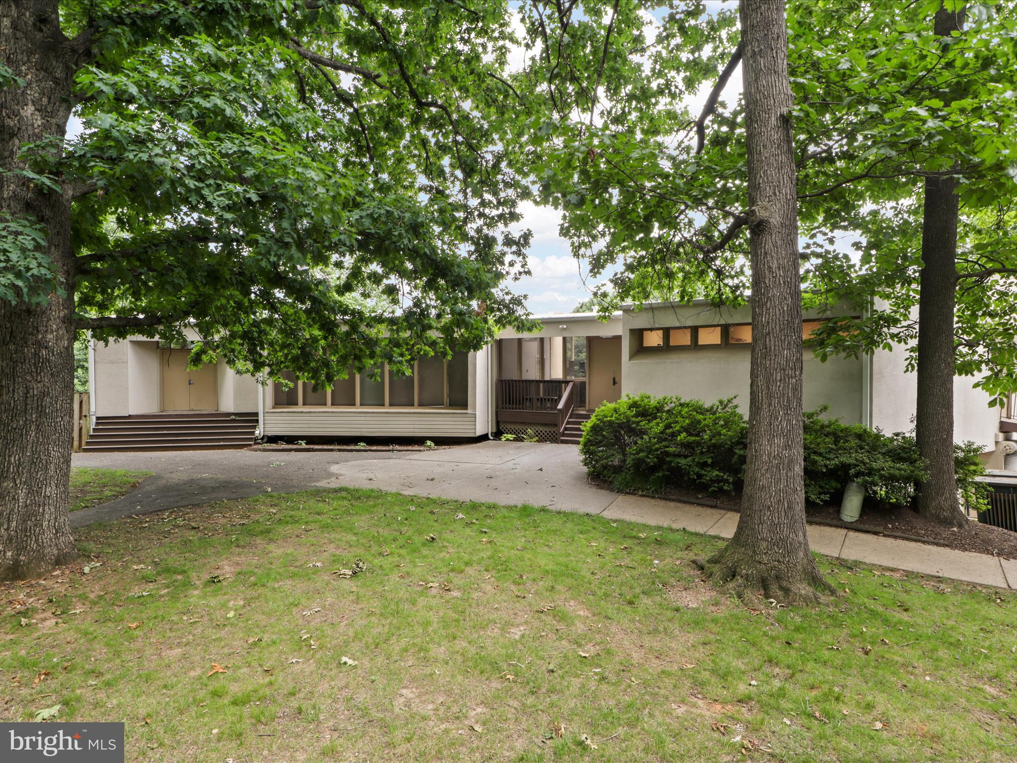 1036-C Brixton Ct
