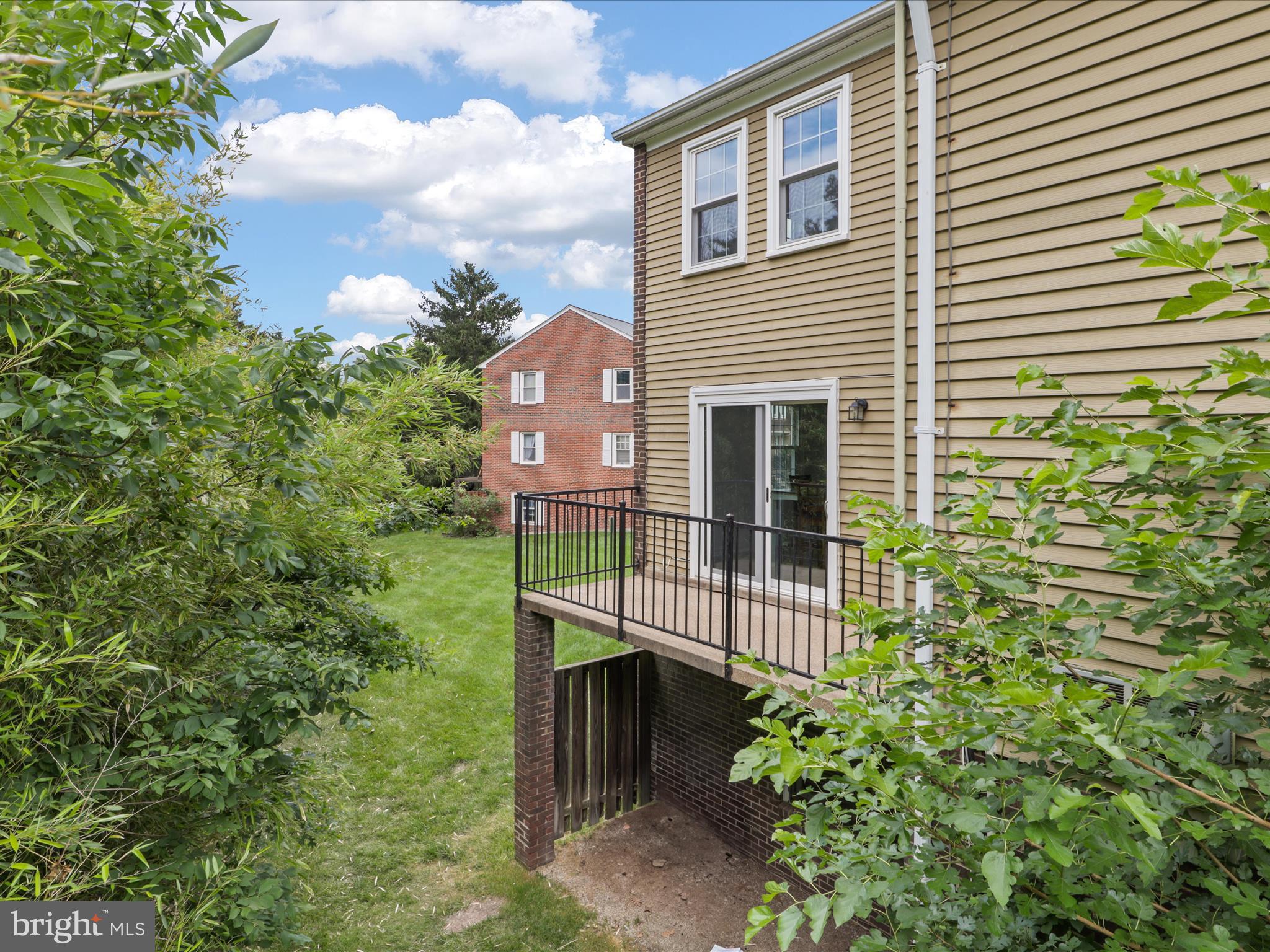 1036-C Brixton Ct