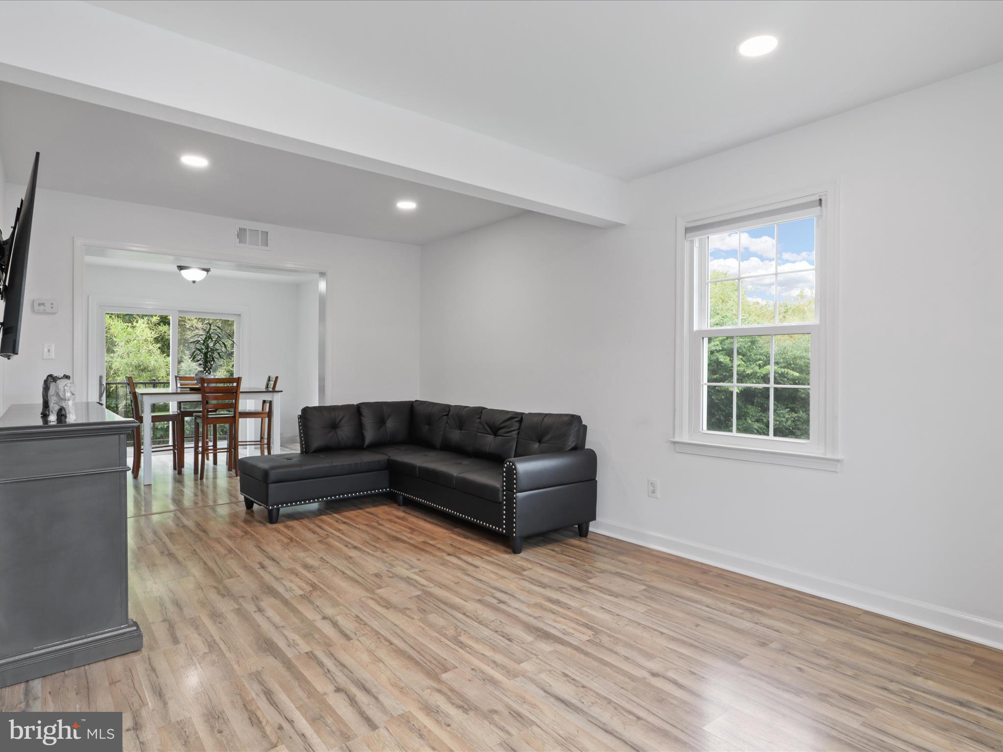 1036-C Brixton Ct