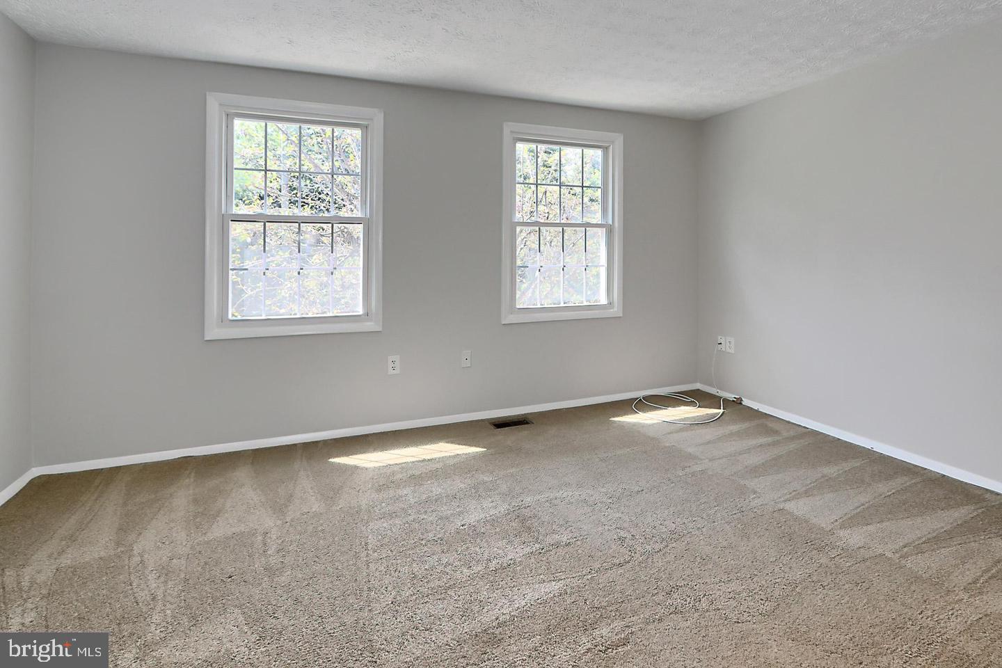 1650 DEVIL LANE