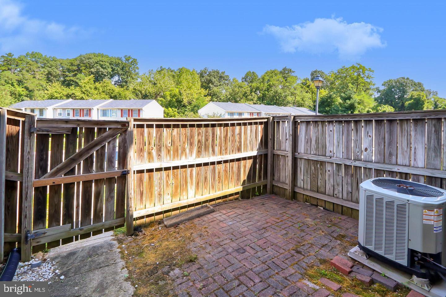 1650 DEVIL LANE
