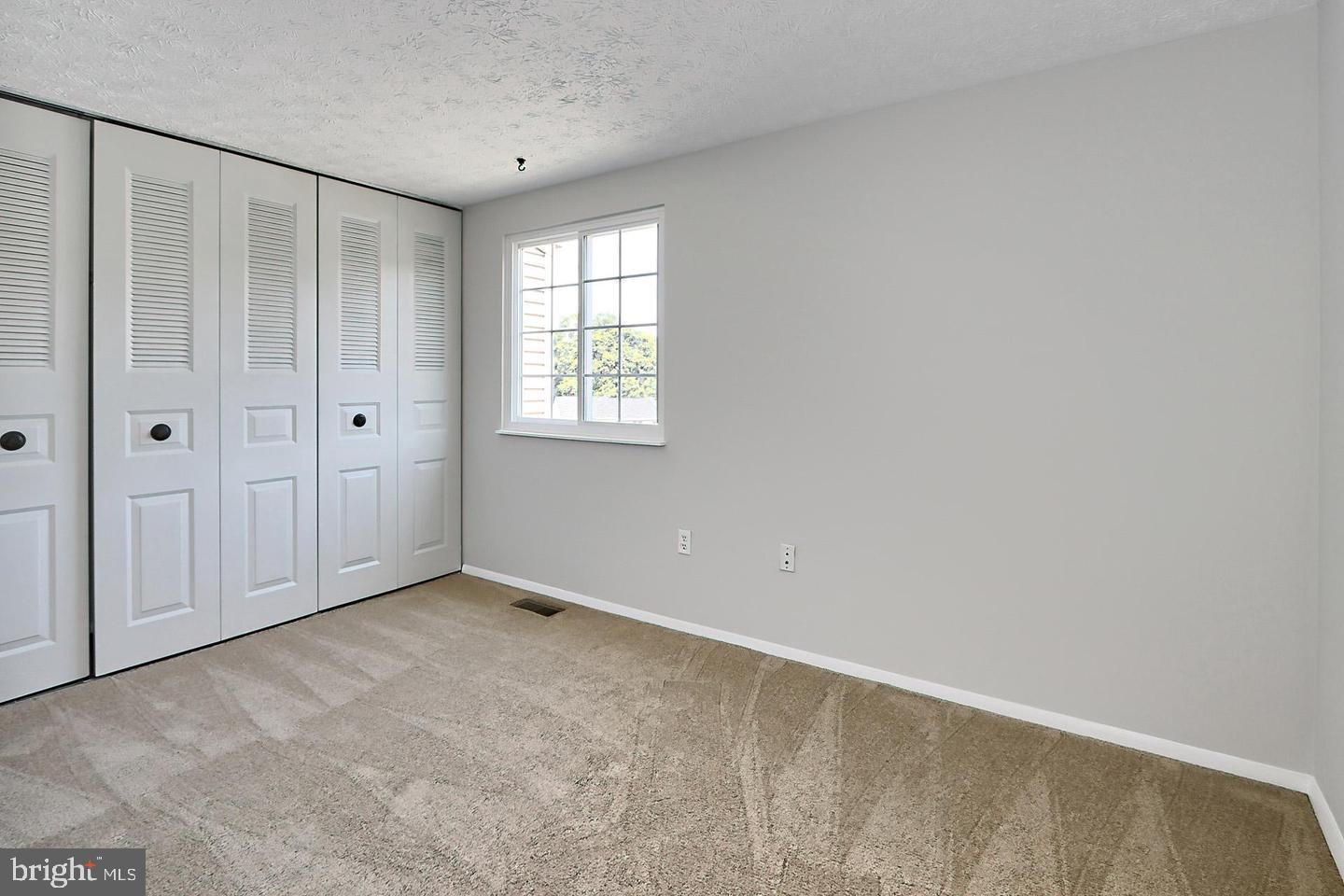 1650 DEVIL LANE