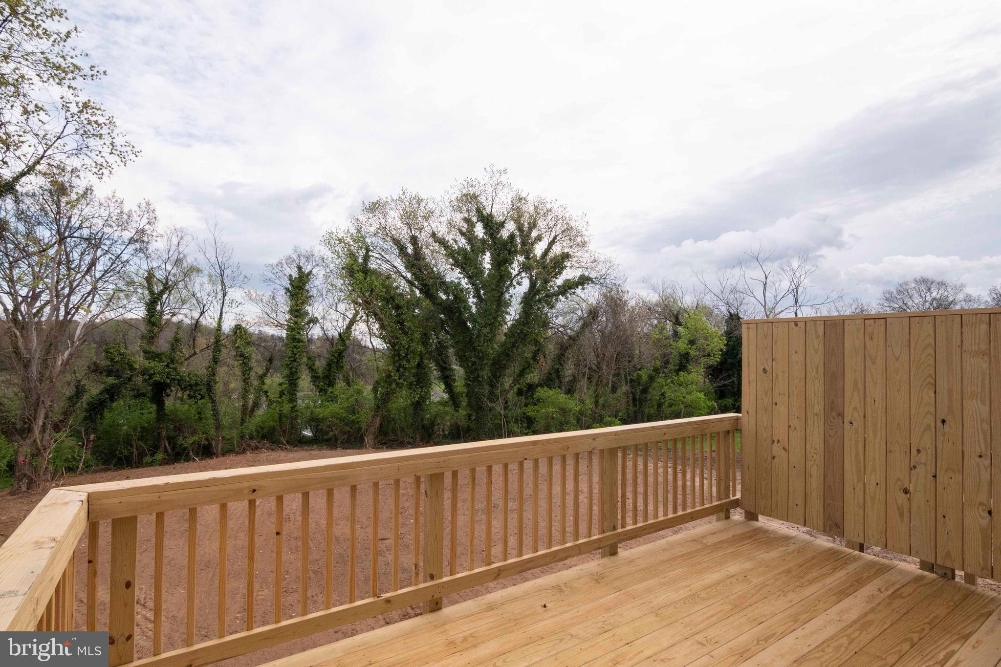 126 STRASBURG ROAD W
