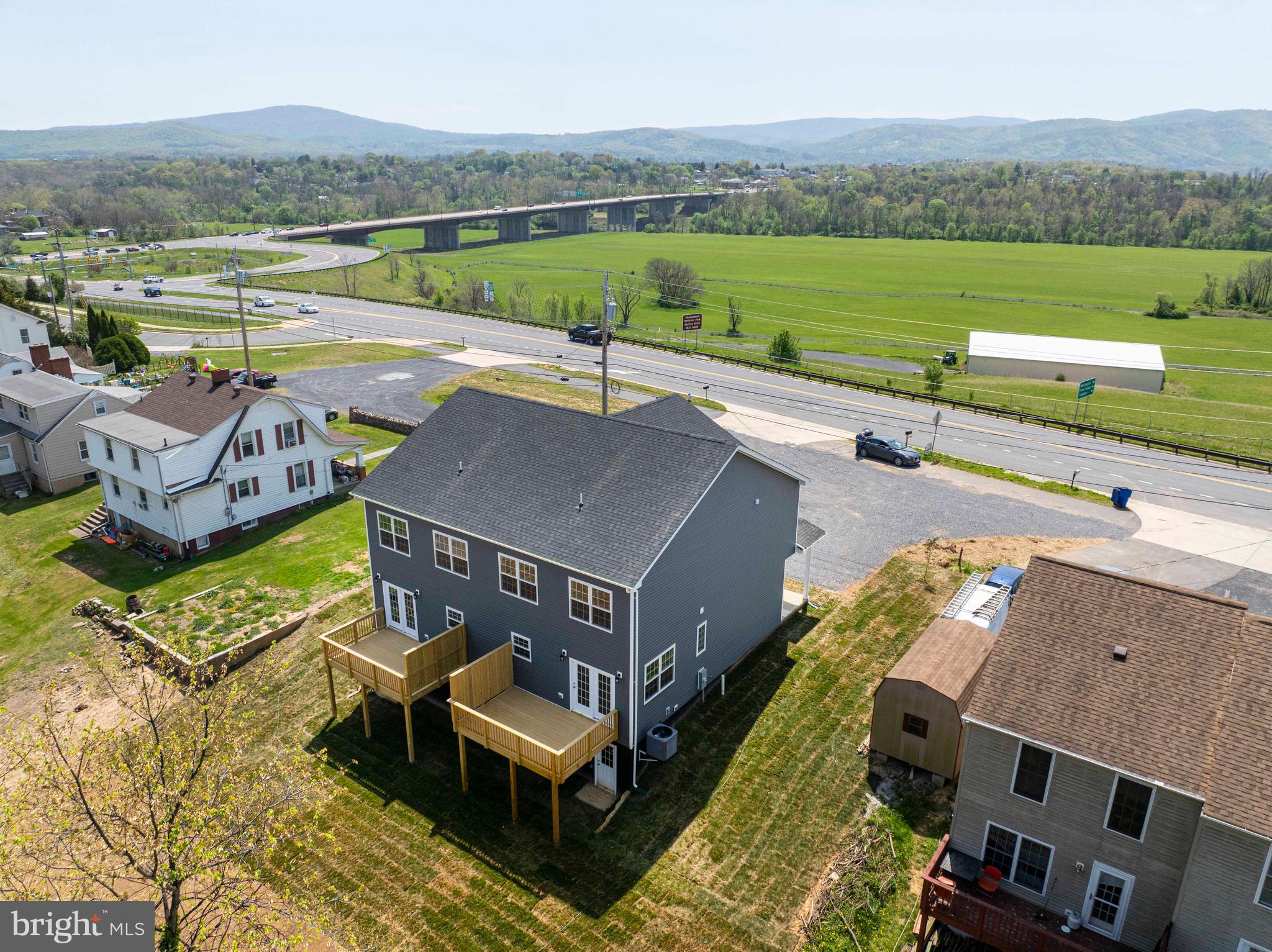 126 STRASBURG ROAD W