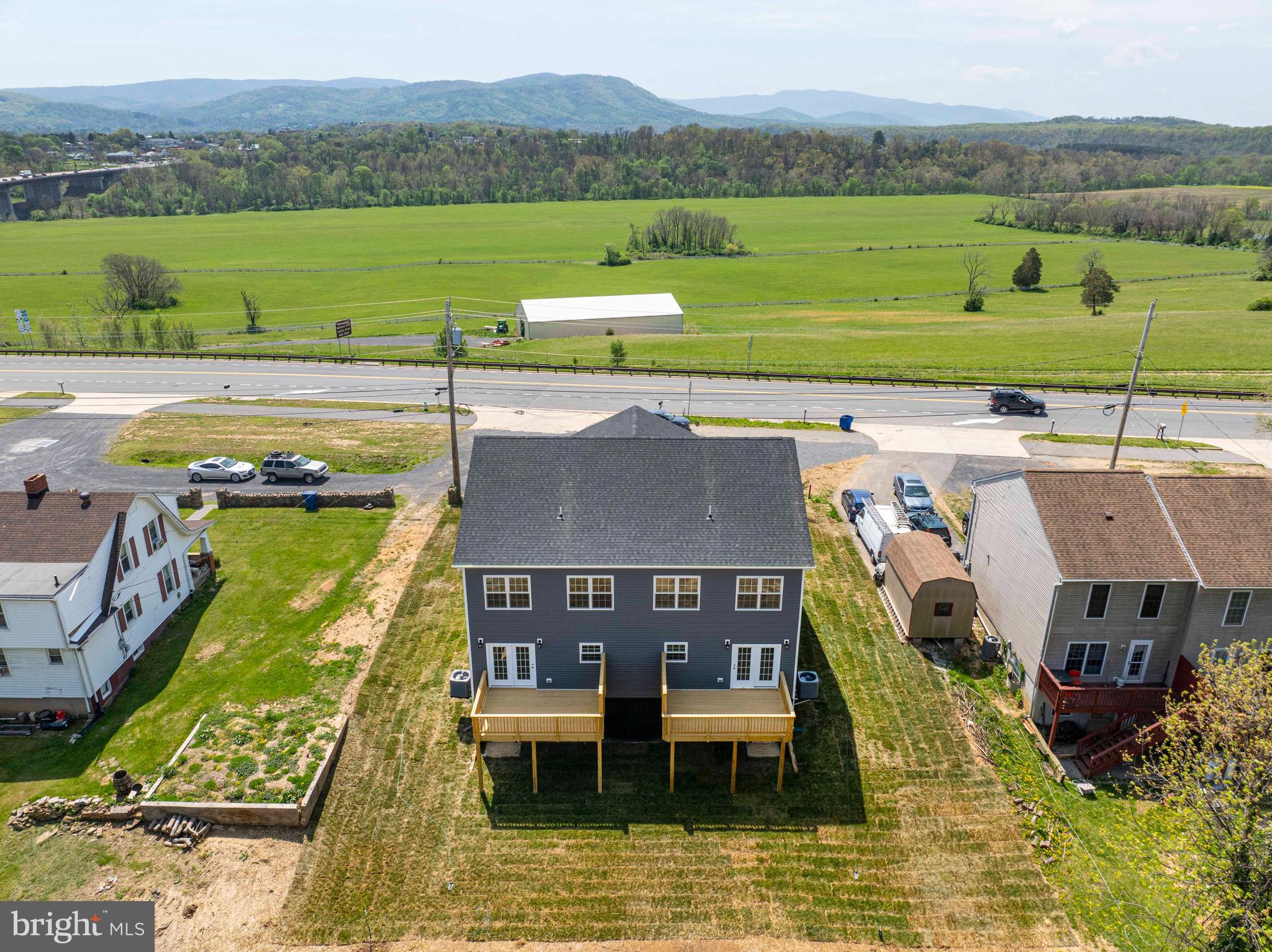 126 STRASBURG ROAD W