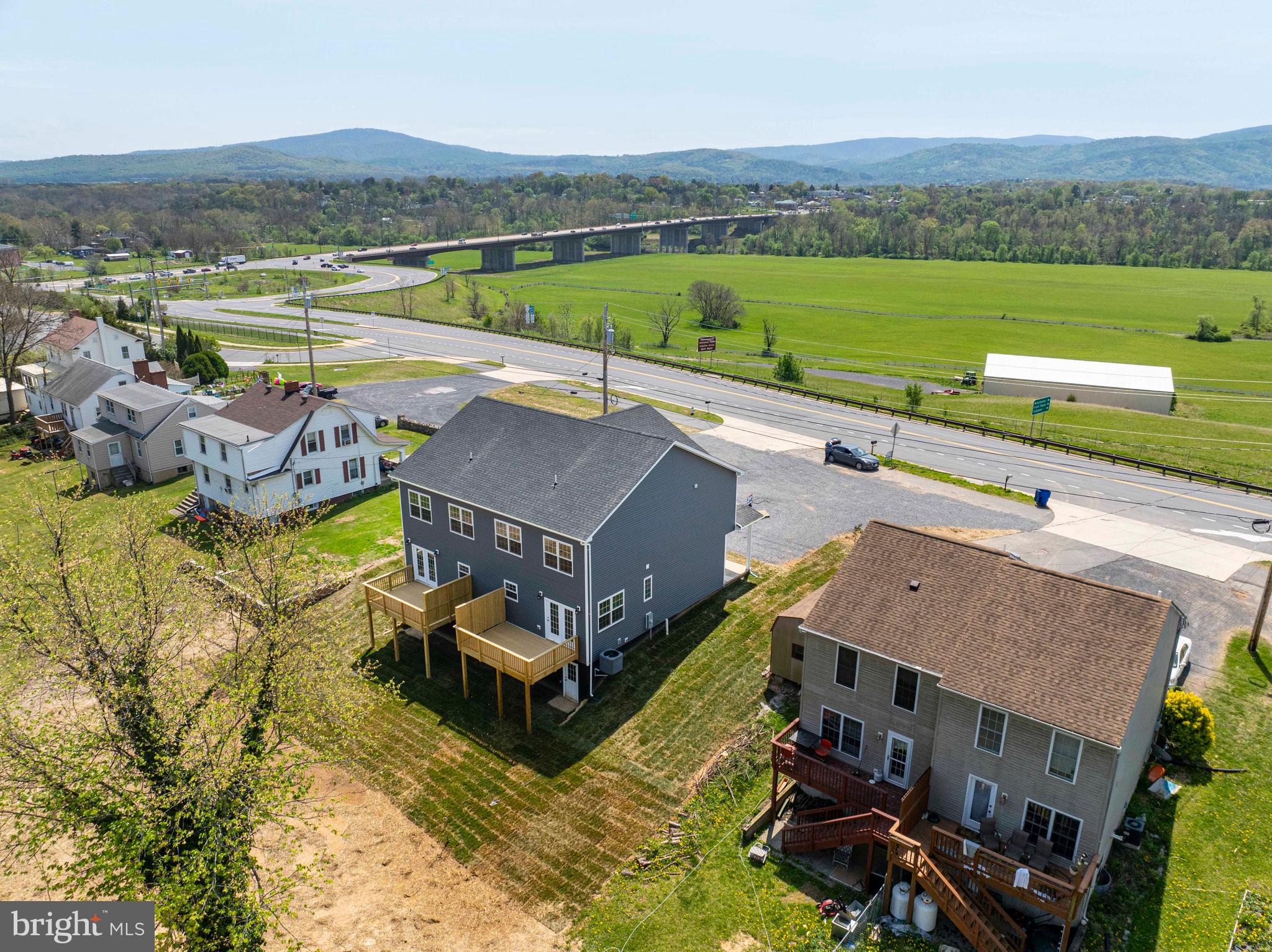126 STRASBURG ROAD W