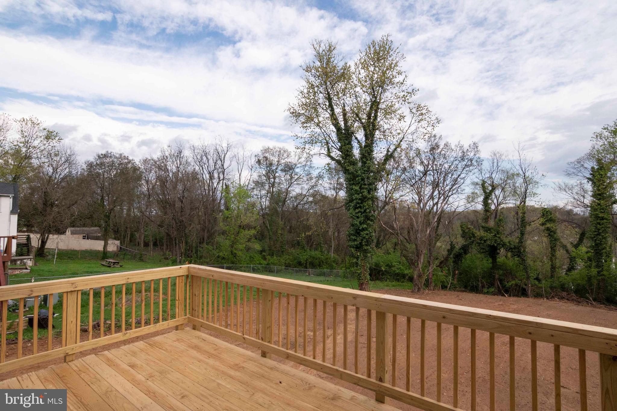 126 STRASBURG ROAD W