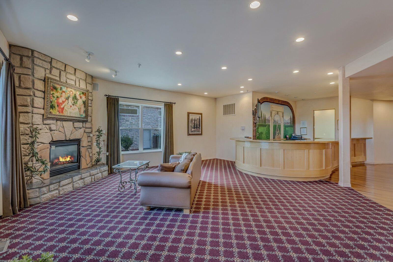 2087 Broadway