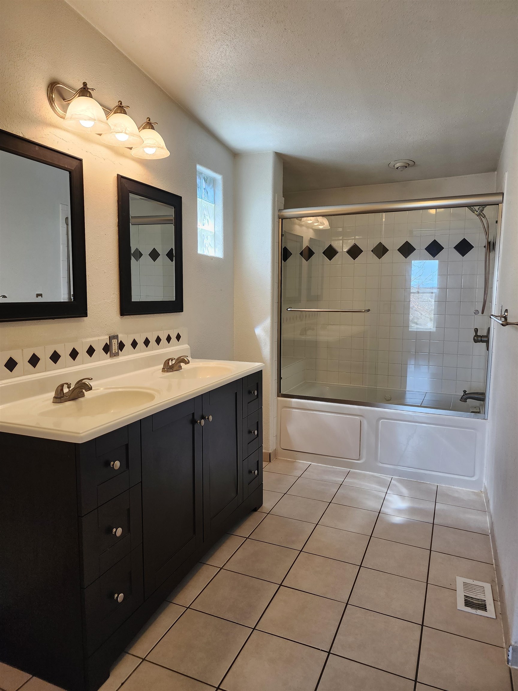 1595 County Road 204