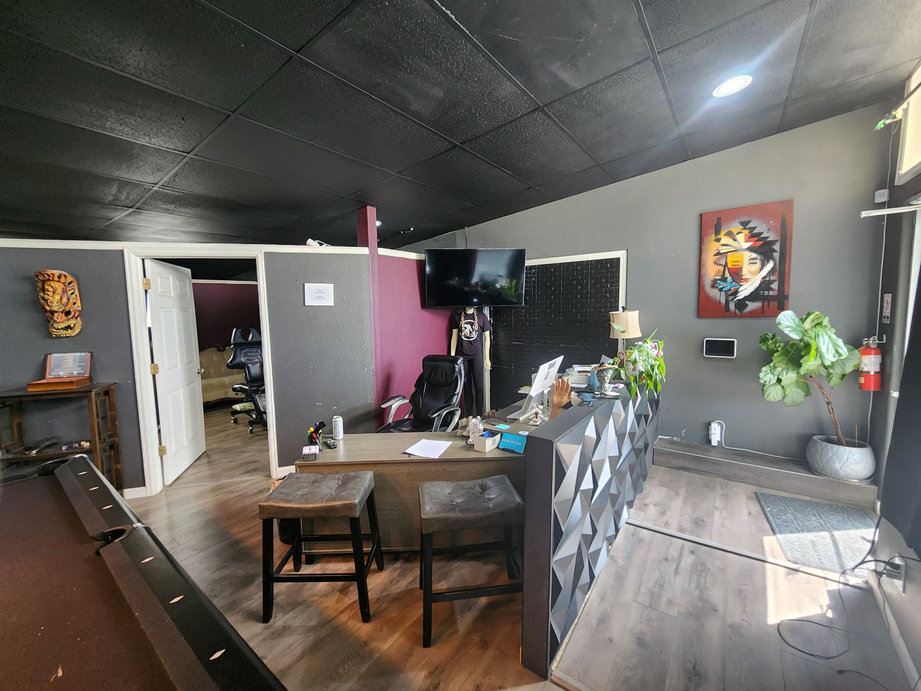 150 W Main Street Unit: E