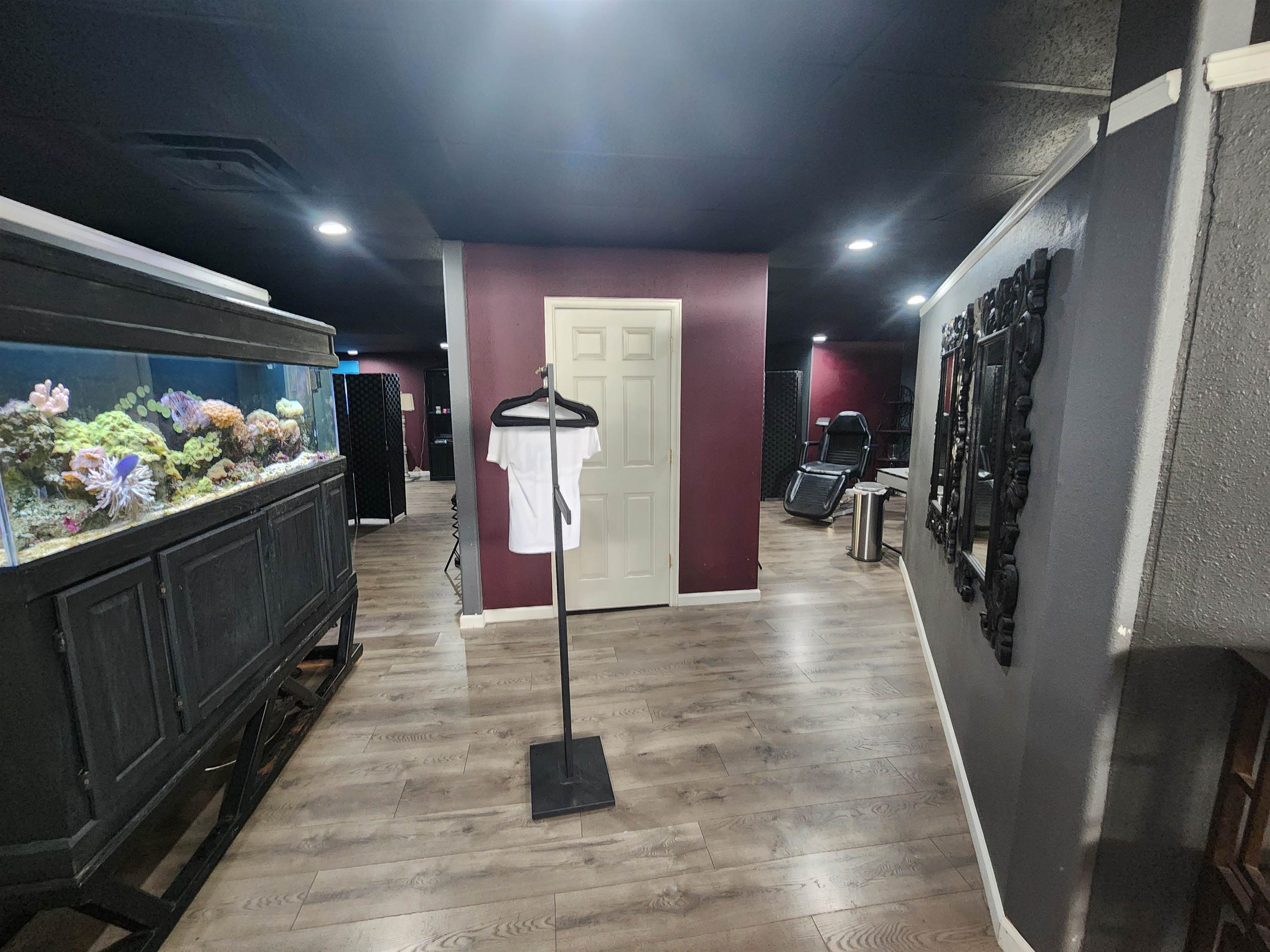 150 W Main Street Unit: E